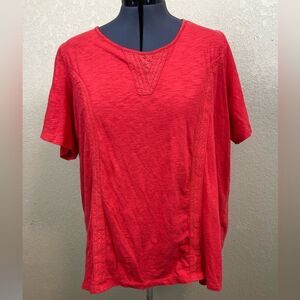 Catherine’s Cotton short sleeved top has matching red crochet lace detail 22/24W